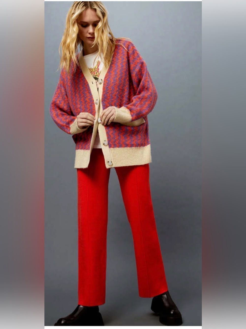 Daydreamer flare knit pintuck pants in a vibrant hot orange color. New - Picture 2 of 9